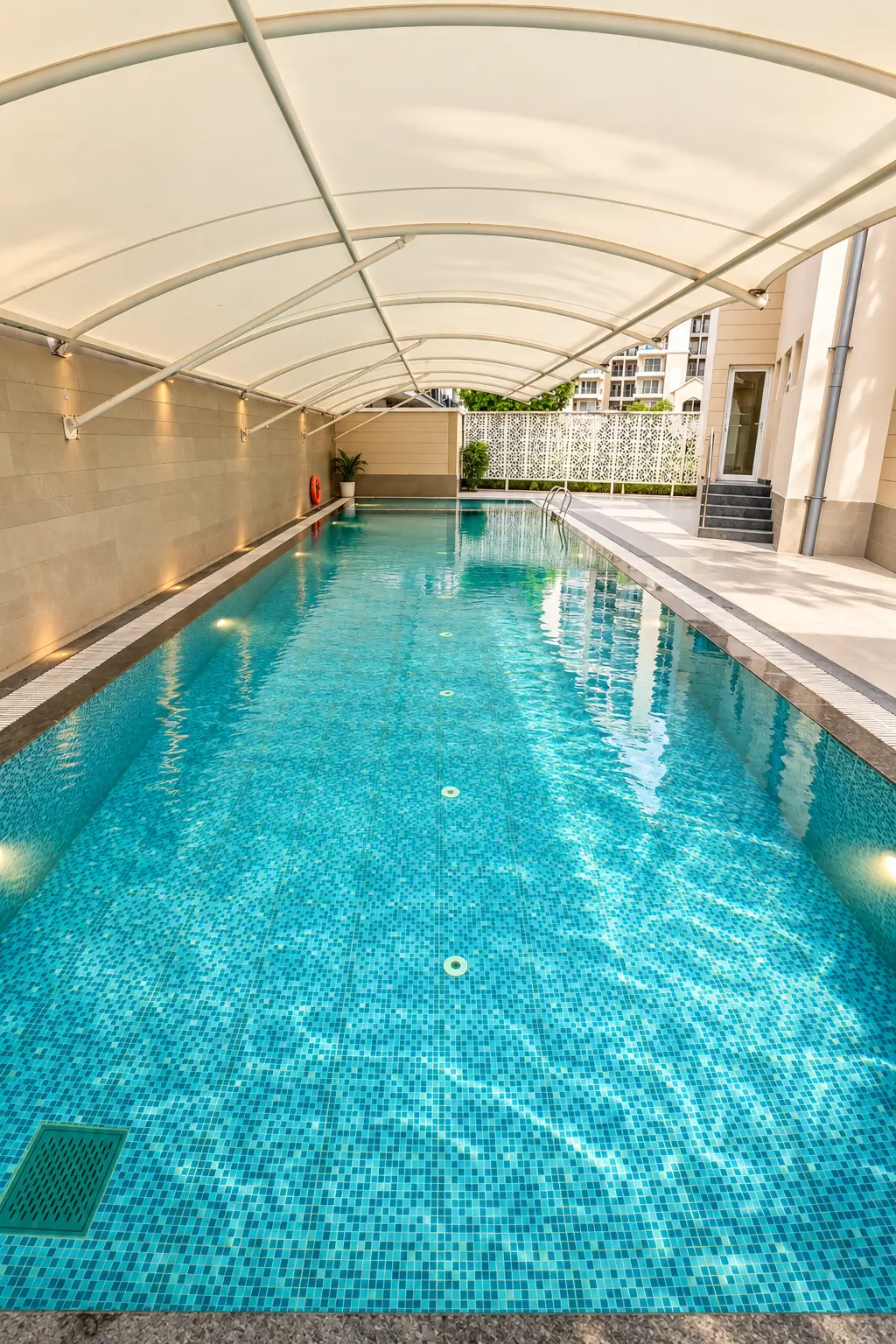 El Spazia pool deck